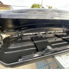 THULE SPILIT 820 (スーリー スピリット820) グロスブラック