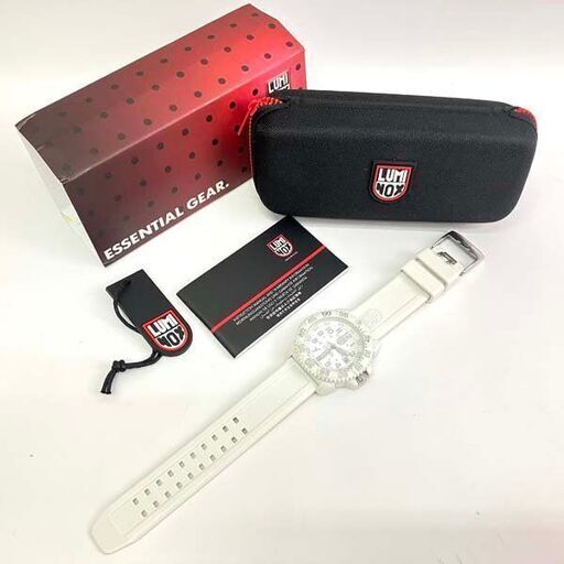 【中古品】ルミノックス LUMINOX SERIES3050/3950 腕時計 ホワイト ラバーベルト メンズ ※フタヒビ有り 専用ケース/冊子/タグ有