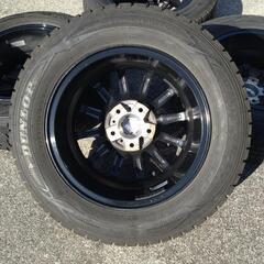 スタッドレスタイヤ　195／65／Ｒ15