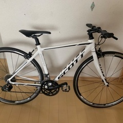 新品2019年10月3日に広尾のルサイクで購入しました。