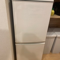 SHARP 冷蔵庫　SJ-D14C-W 137L ホワイト