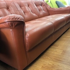 FUJI FURNITURE 3人掛けソファー 売ります！！
