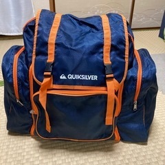 QUIKSILVER ネイビー系　大容量リュック