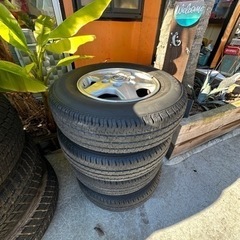 アルミ8本、スチール9本、まとめて引き取り可能な方