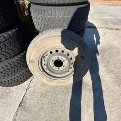 アルミ8本、スチール9本、まとめて引き取り可能な方