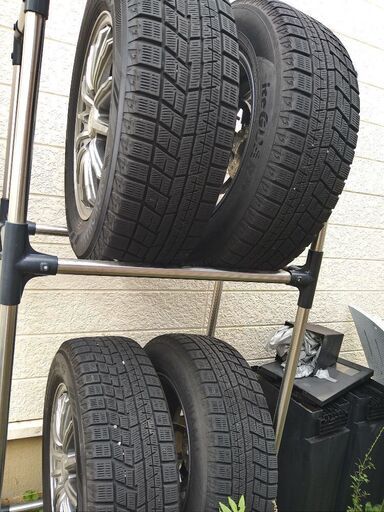 215/65/R16 スタッドレスタイヤとホイールセット 4本 アルファードで