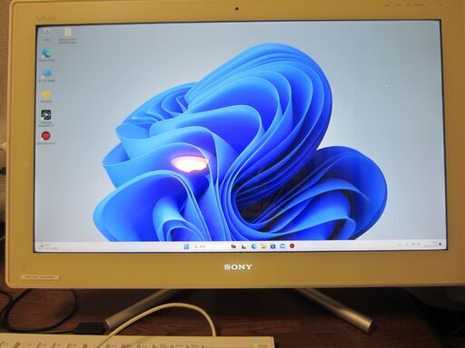24型FHD液晶搭載一体型PC　ソニーVPCL224FJを売ります。