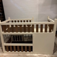 引取り期間限定❣️ペット用??2段ベッド?収納スペース付き