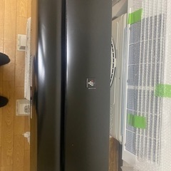 取り引き予定者決定しました^_^在庫処分価格です^_^一台限りの限定品です！艶消しブラック‼️取り付け工事も込み価格です☺️SHARPプラズマクラスター8〜10畳☺️2014年分解洗浄、正常稼働品です☺️