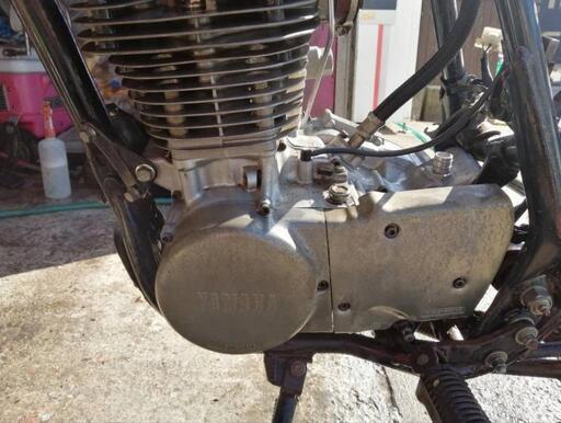 YAMAHA  SR400  2H6 エンジン