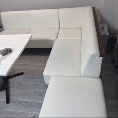 カウチソファ　レザー調　200×160  ホワイト　オットマン付き