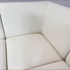 カウチソファ　レザー調　200×160  ホワイト　オットマン付き