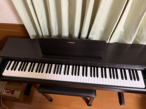 YAMAHA 電子ピアノ