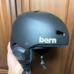 bernヘルメットMacon