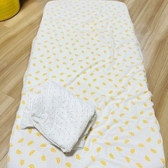 IKEA子どもベッド（マットレス+シーツx2） 120x60