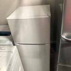 冷蔵庫。2022年。ハイア-ル。10000円。