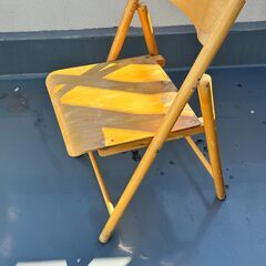 折り畳み椅子　※屋外で使用しておりました