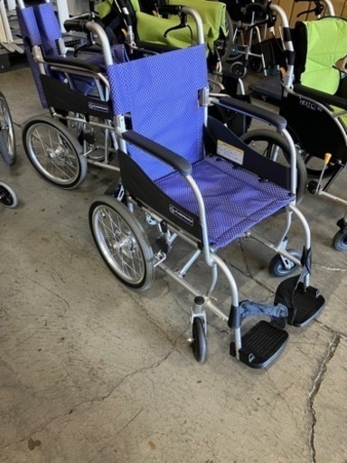 終了　中古 カワムラサイクル KF16−40-42SB ふわりす 介助用車いす 車椅子 軽量 ブレーキ 車イス