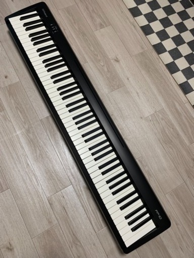 新品に近い☆ローランド88鍵電子ピアノ