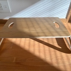 【美品】IKEA ラップトップサポート　折り畳みトレイ　ブレーダ...