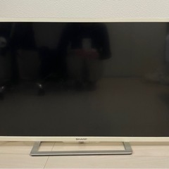 【取引中】SHARP 液晶カラーテレビ　40V ホワイト