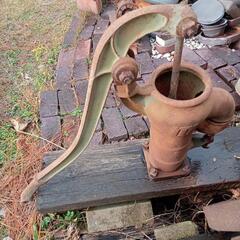 井戸　手押し井戸　手押しポンプ　アンティーク