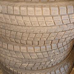 WINTER MAXX　スタッドレス215/70/16