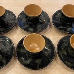 【取引中】陶器のカップ&ソーサーセット　6客