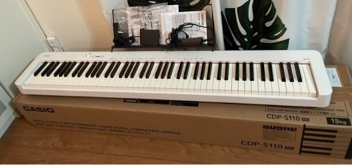 美品　CASIO(カシオ) CDP-S110WE(ホワイト) 電子ピアノ 88鍵盤