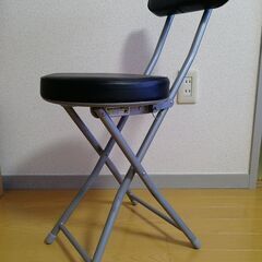 ニトリ　折り畳み椅子（パイプ椅子）　黒