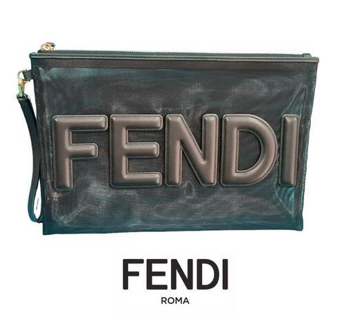 FENDI ブラック ラージ フラット ポーチ