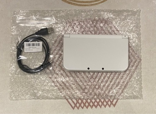 【美品】ニンテンドー3DS LL本体 ＆ ソフト7本