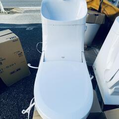 【お取引中】LIXIL*シャワートイレ一体型便器ベーシア(フチレス)