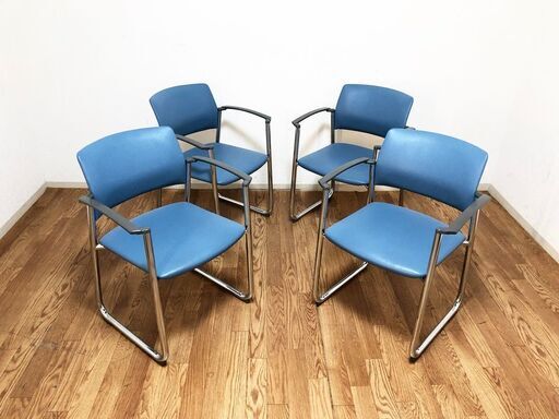 KOKUYOミーティングチェアCK-M133肘付きブルー4脚セット美品　コクヨ会議椅子MADE IN JAPAN　ワイドサイズ椅子
