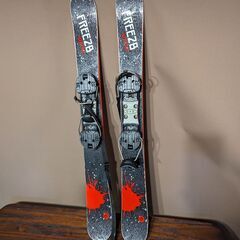 ロシニョール　ショート　ファン　スキー板（リーシュコード付）
