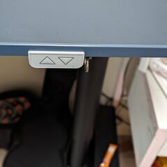 値下げしました！＞IKEA Bekant コーナーデスク (左) - 座ったり立っ