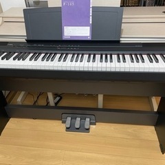 YAMAHA電子ピアノ P-105付属品：アダプター、譜面立て、木製スタンド 