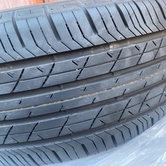 ステップワゴン　純正タイヤ