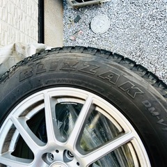 スタッドレスタイヤ ブリザック DM-V1 ブリジストン