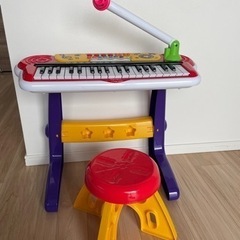 【美品】椅子付き　ピアノおもちゃ