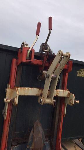 富士トレーラー 整地キャリア  型式不明  ワンタッチヒッチ 中古 富士トレーラー 整地キャリア 型式不明 ワンタッチヒッチ 中古