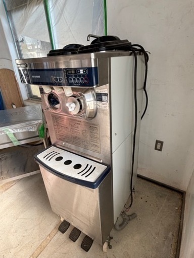 宮古島 事業者向】ソフトクリームフリーザー NISSEI/日世 ソフト