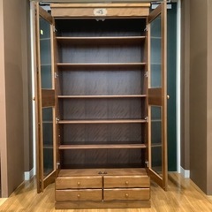 【トレファク神戸南店】スペイン製 書棚 2枚扉 キズ剥がれ有【取りに来られる方限定】