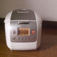 TOSHIBA　東芝　炊飯器　RC-10MSD　5.5合炊　20...