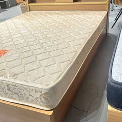 ★ダブルベッド★ 関家具 収納付き ライト付き ウッドフレーム 小物置き 棚付き