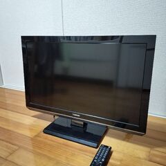 東芝REGZA 32型(VESAマウントラック付)