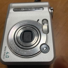 決まりました　　カシオ　カメラ　ＱＶ　R40