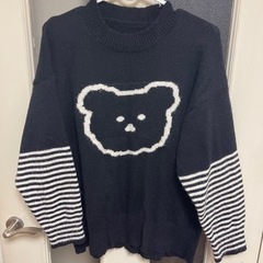 黒クマ　セーター