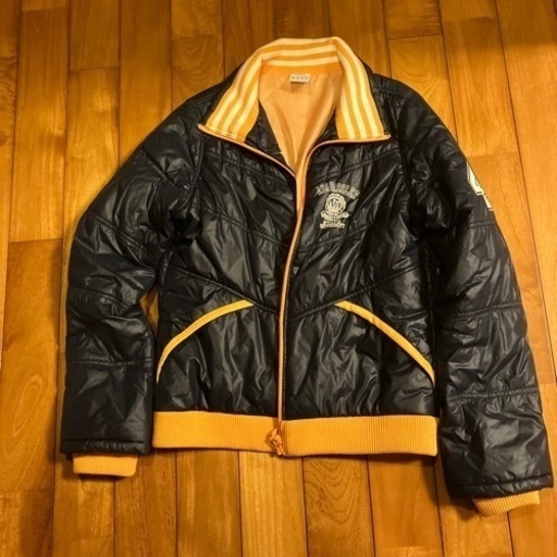 adidasブルゾン