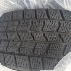 ヴォクシースタッドレスタイヤ
